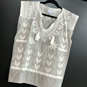 MJ Golondrina pin striped Beautiful white embroidery women’s NWOT Tops Large